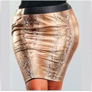 NWT Baby Phat - Sexy faux snakeskin skirt with elastic band waist. Plus size 1X